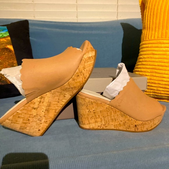 Chocolat Blu Shoes Nwbchocolat Blu Leather Tancolored Wedges Open — free download